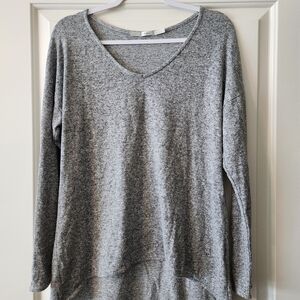 Gibson Heather Gray Long Sleeve V-Neck Top